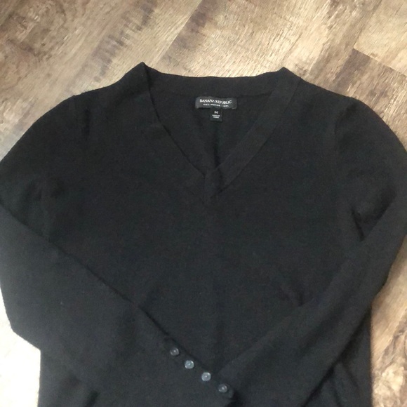 Banana Republic Merino Wool Sweater - Picture 5 of 5